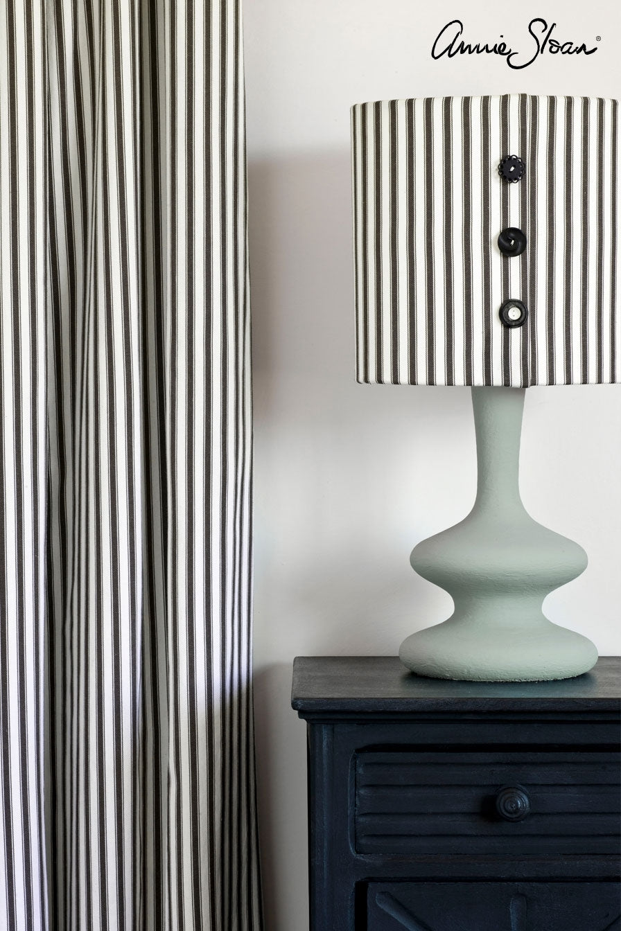Annie Sloan Chalk Paint, Athenian Black