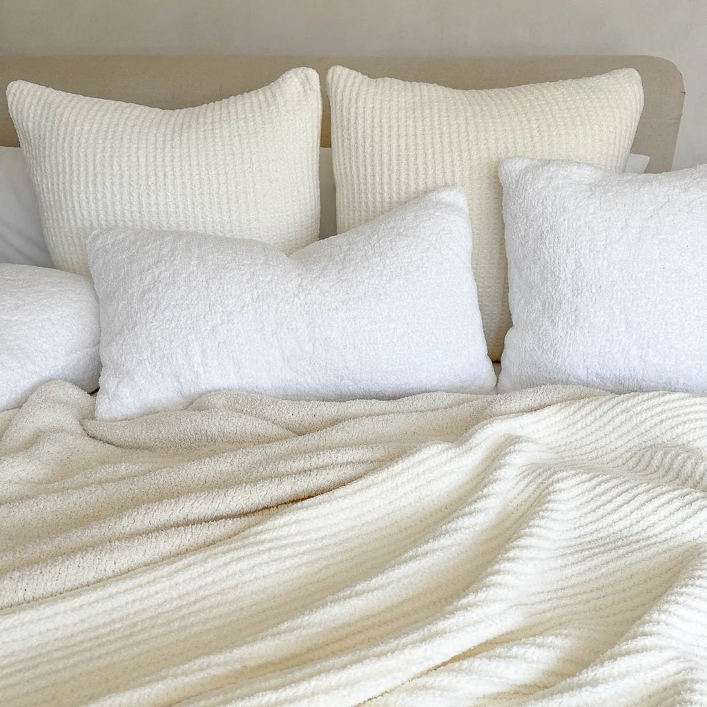 Kashwére King Blanket (Solid) - Chenilla Classic™